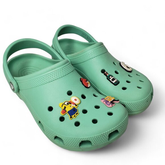 Crocs Clog Sandals Women's Mint Green Slip On with 5 Cartoon Jibbitz M6 W8 - Picture 2 of 9